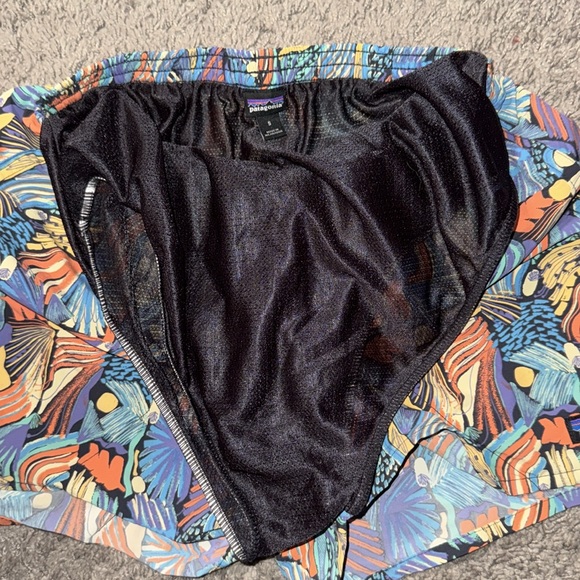 Patagonia woman’s shorts - Picture 6 of 9